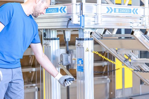 Plattformtreppe Kurbel