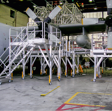 Triebwerks-/Propeller-Dock für eine C130 Hercules